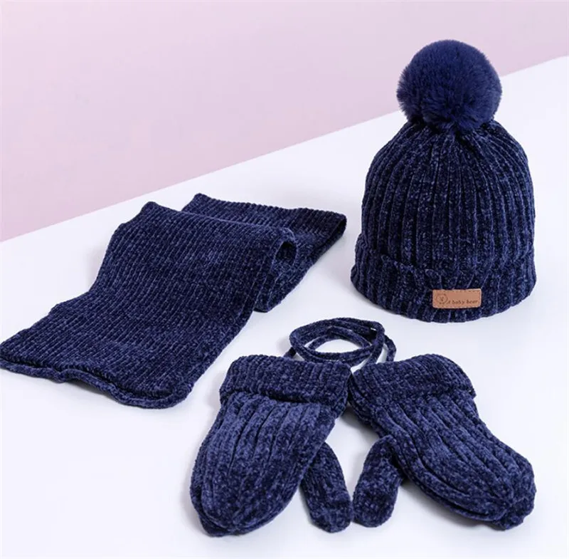Navy 3 pcs set Детская зимняя шапка и шарф-перчатка, детская теплая вязаная плюшевая шапка, комплект из 3 предметов, однотонный костюм с шарфом и помпонами для мальчиков и девочек От 0 до 3 лет - Цвет: Navy 3 pcs set