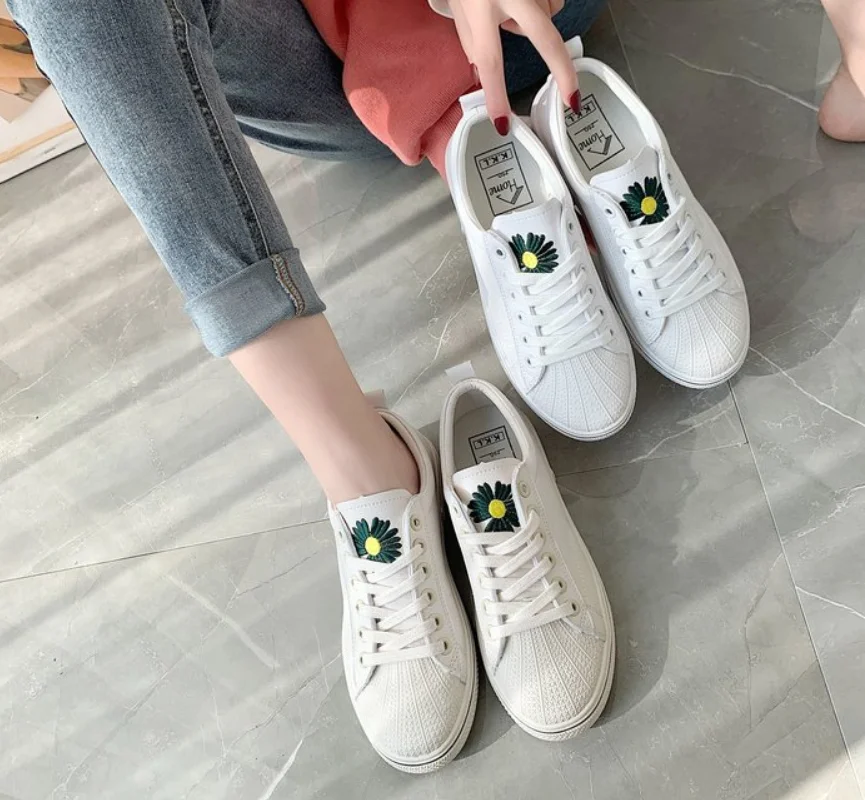 

Women Sneakers Fashion Breathable Vulcanized Shoes Women Pu leather Platform Shoes Women Lace up Casual Shoes White