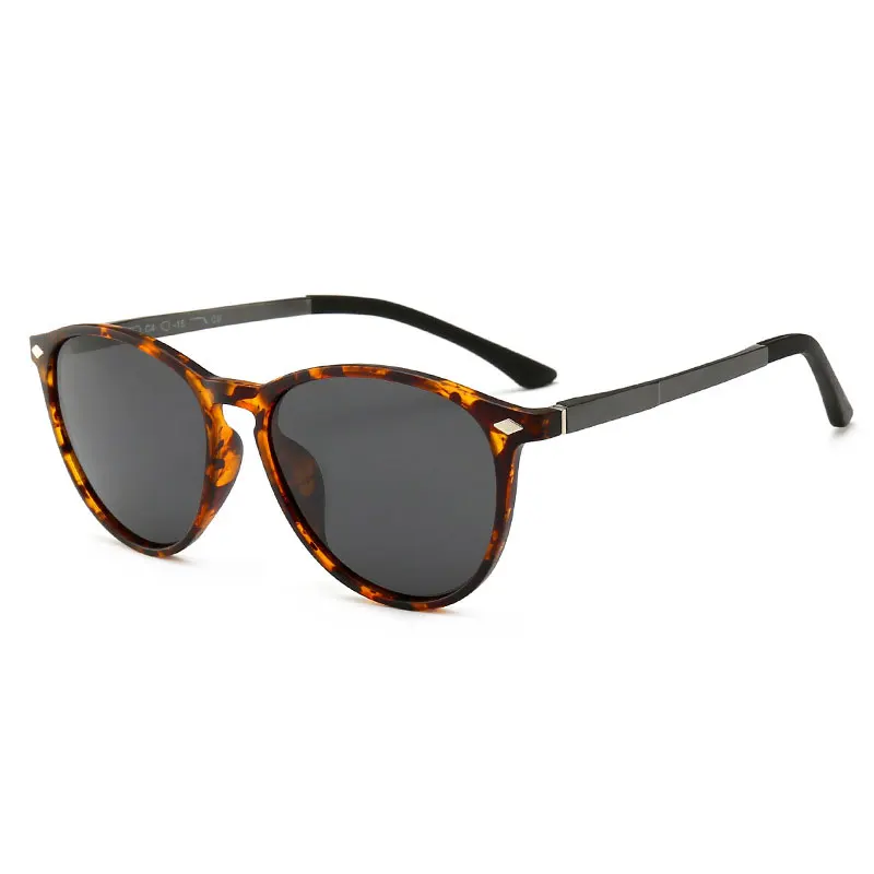 Reven Jate Men Women Classic Retro Rivet Polarized Sunglasses TR90 Legs Lighter Design Oval Frame UV400 Protection 9900 - Цвет линз: leopard-gray