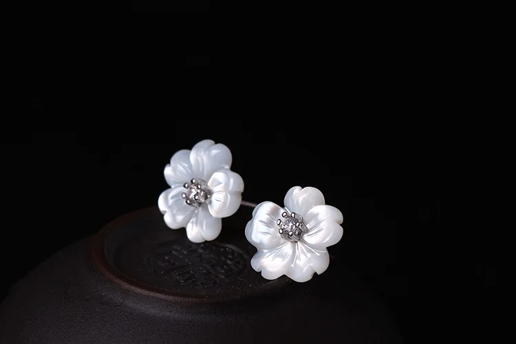 Серьги-гвоздики из стерлингового серебра 925 пробы для Чехол женский цветок циркония маленькие серьги с перламутром корейская мода подарки для девочки