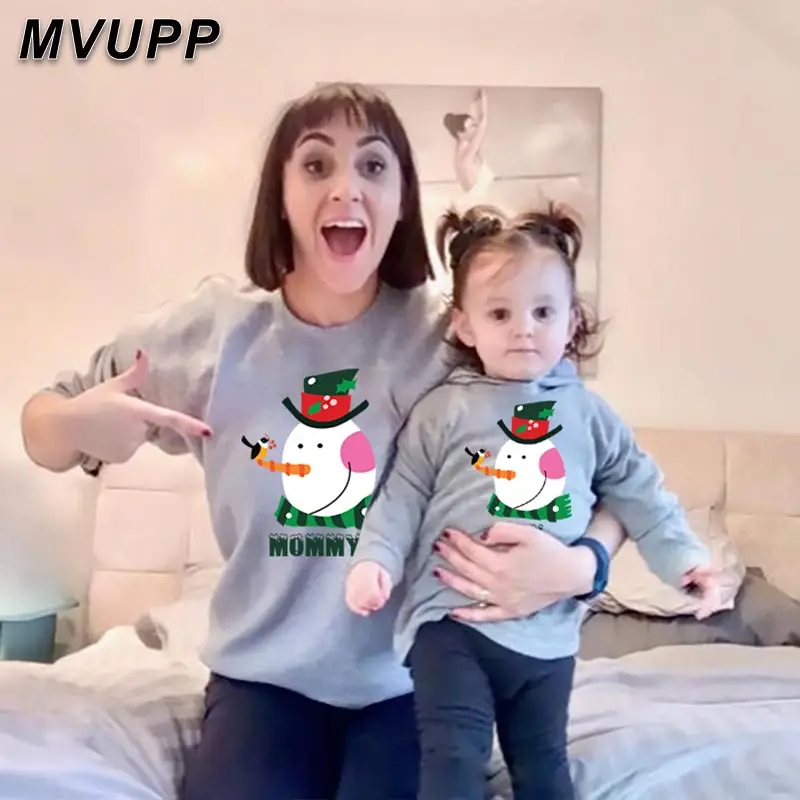 Семейные комплекты толстовки для папы сына мамы и дочки Рождественская