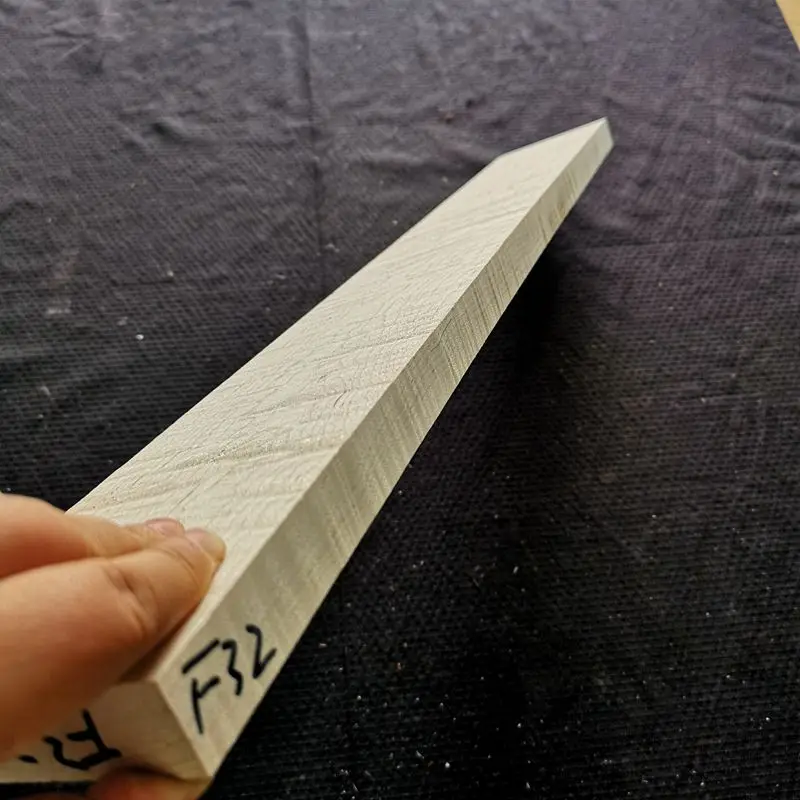 32.3