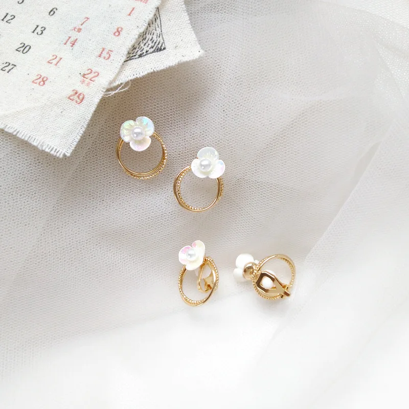 

Japanese Korean personality joker temperament girl flower earrings women jewelry girl gift