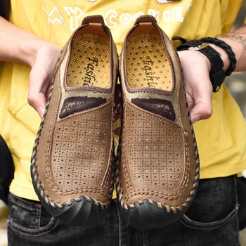 

2020 New Mens Leather Shoes Black Young Casual Men Shoes Breathable Hole Casual Men Sneakers Hand Made Men Loafers Footwear