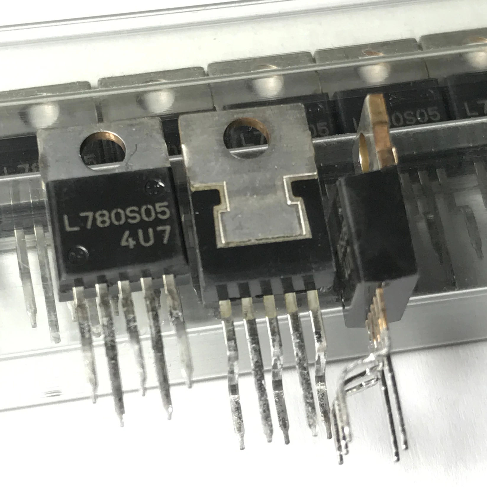 L780S05-FA L780S05 TO-220-5P 10 шт./лот