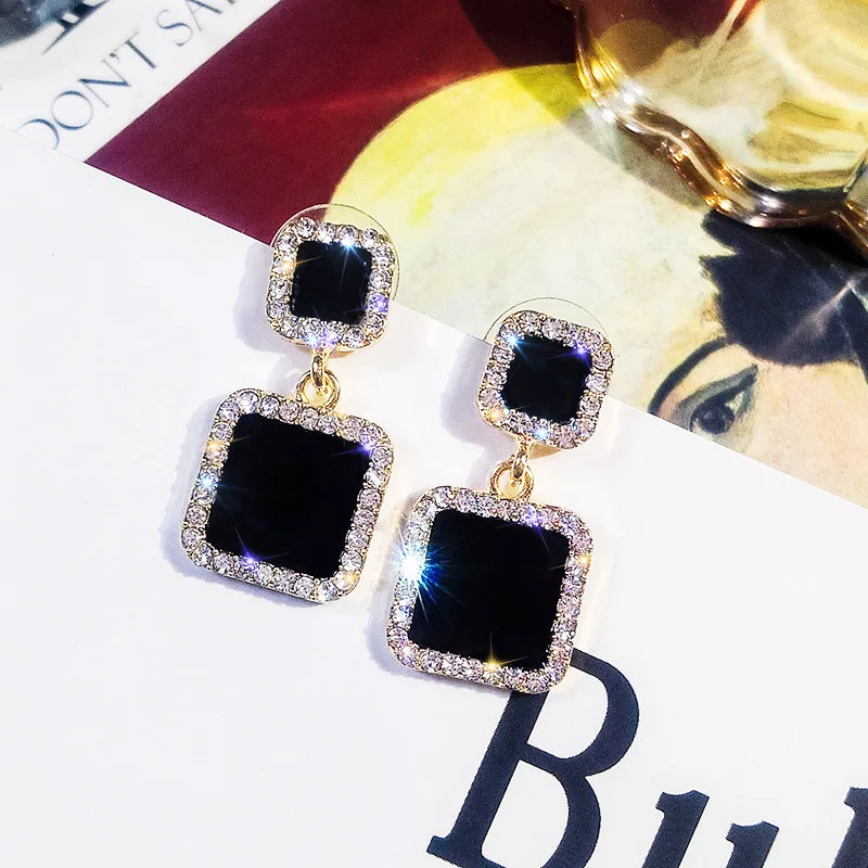 Fashion Female Black Square Stone Earrings Cute Gold Earrings Jewelry Vintage Wedding Stud Earrings For Women