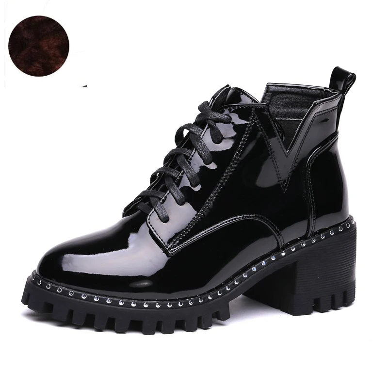 Британские студенческие ботинки в Корейском стиле на шнуровке; женские зимние ботинки martin из лакированной кожи на массивном каблуке; женская обувь на платформе с заклепками - Цвет: black with plush