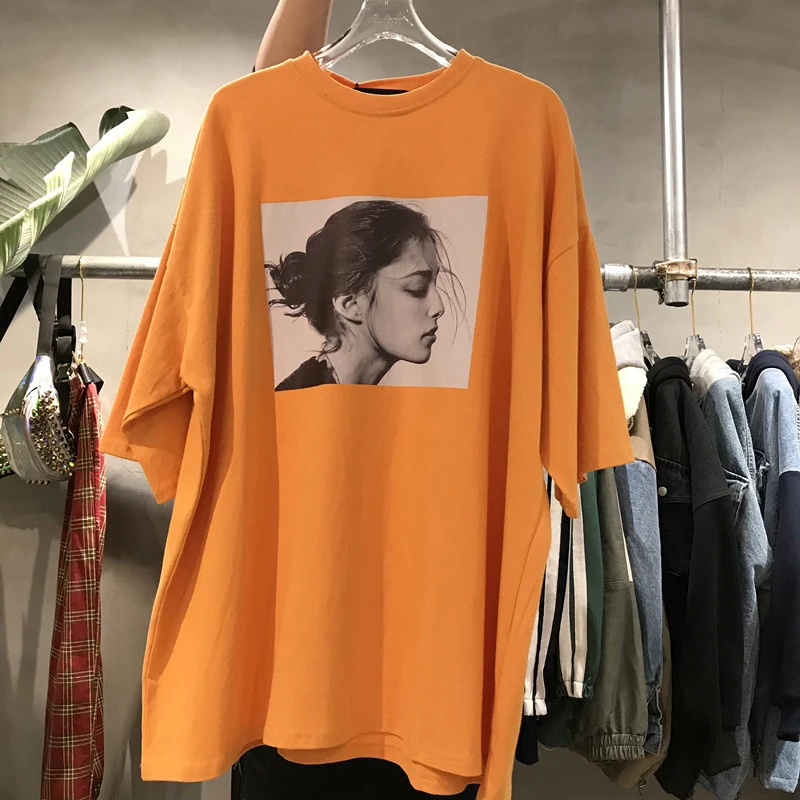 

2020 short-sleeved compassionate new Korean version of the printed portrait loose and thin mid-length wild half-sleeved top