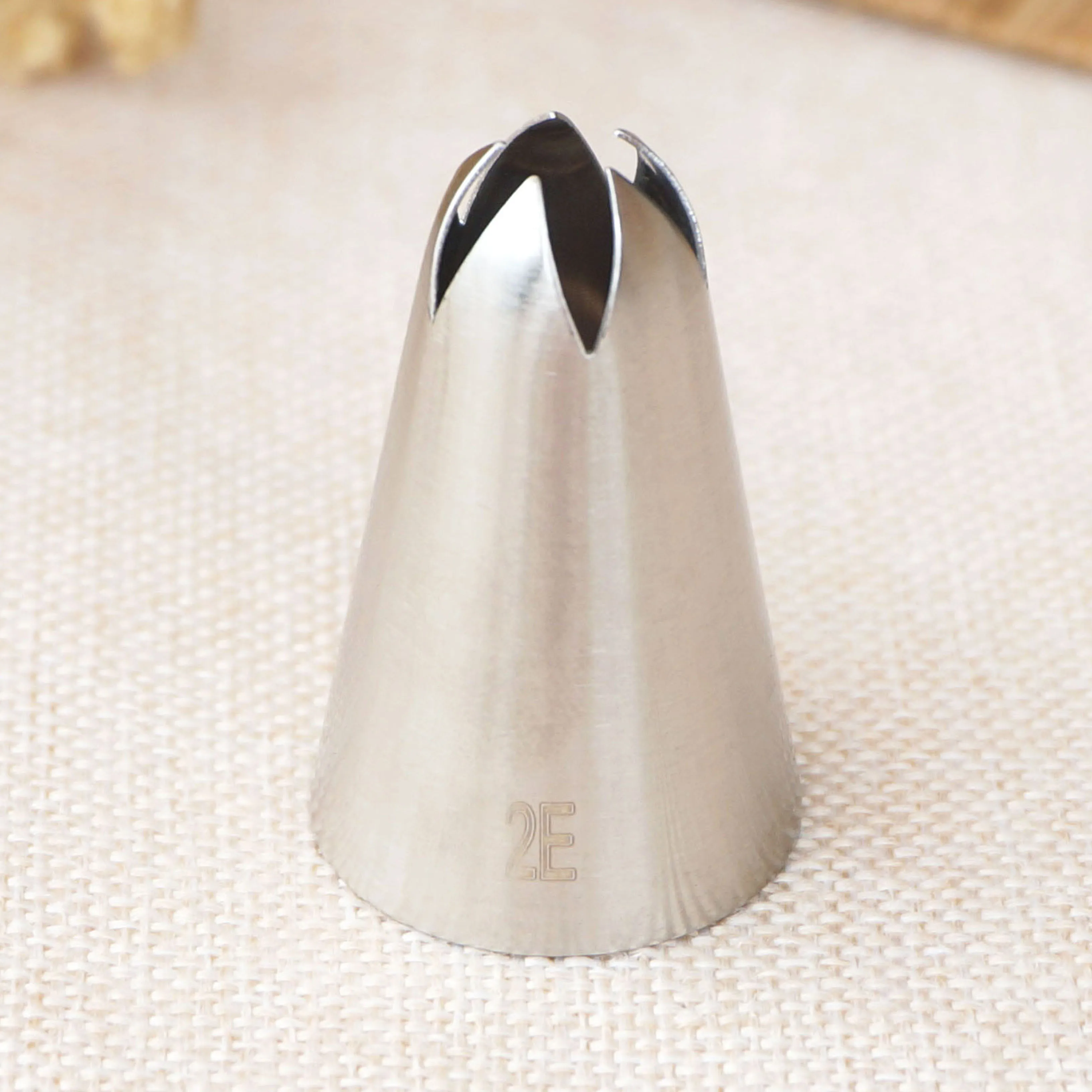 

#2E #1E Piping Nozzles Medium Size Stainless Steel Piping Icing Tips Cake Cupcake Cream Decoration Tools Bakeware