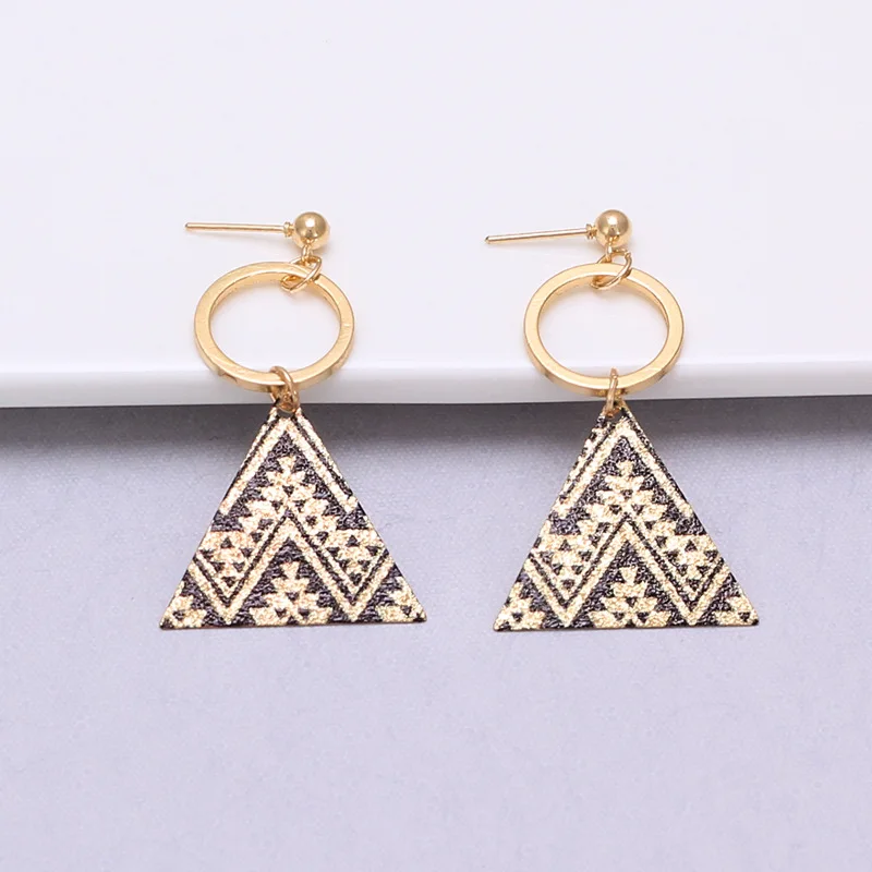 

Ez1556 Popular Ear Stud Europe And America Versitile Fashion Circle Triangular Earrings Ear Stud Yiwu Small Commodity