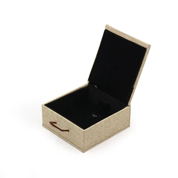 

Beige Retro Wooden Buckle Drawstring Design Linen Jewelry Ring Pendant Bracelet Long Chain Box Imported Dimensional Color Paper