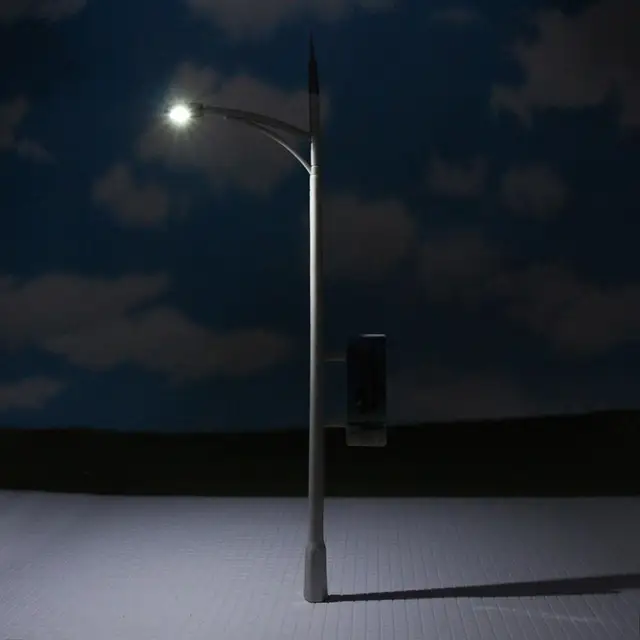LNH25 10pcs O Scale Model Railway 1:50 Lamppost lamps Advertising Street Lights LEDs NEW