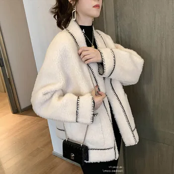 

2019 Loose Winter V-neck Coat Woman Loose Coat Short Overcoat Imitation Lamb Short Coat Jacket Women