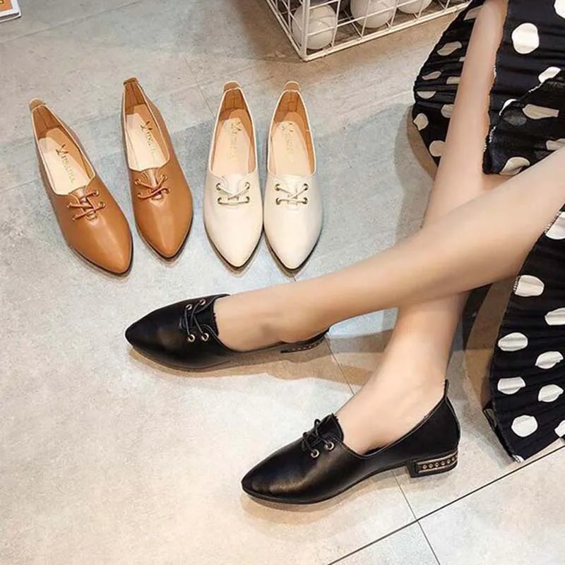 Scarpe donna/туфли из искусственной кожи на плоской подошве; Повседневные слипоны на плоской подошве; Лоферы для студентов; женская обувь; удобная обувь на мягкой плоской подошве с острым носком; женская обувь