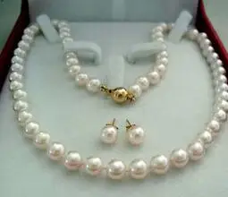 

free P&P >>>>8-9mm white freshwater Cultivation pearl necklace Earring set