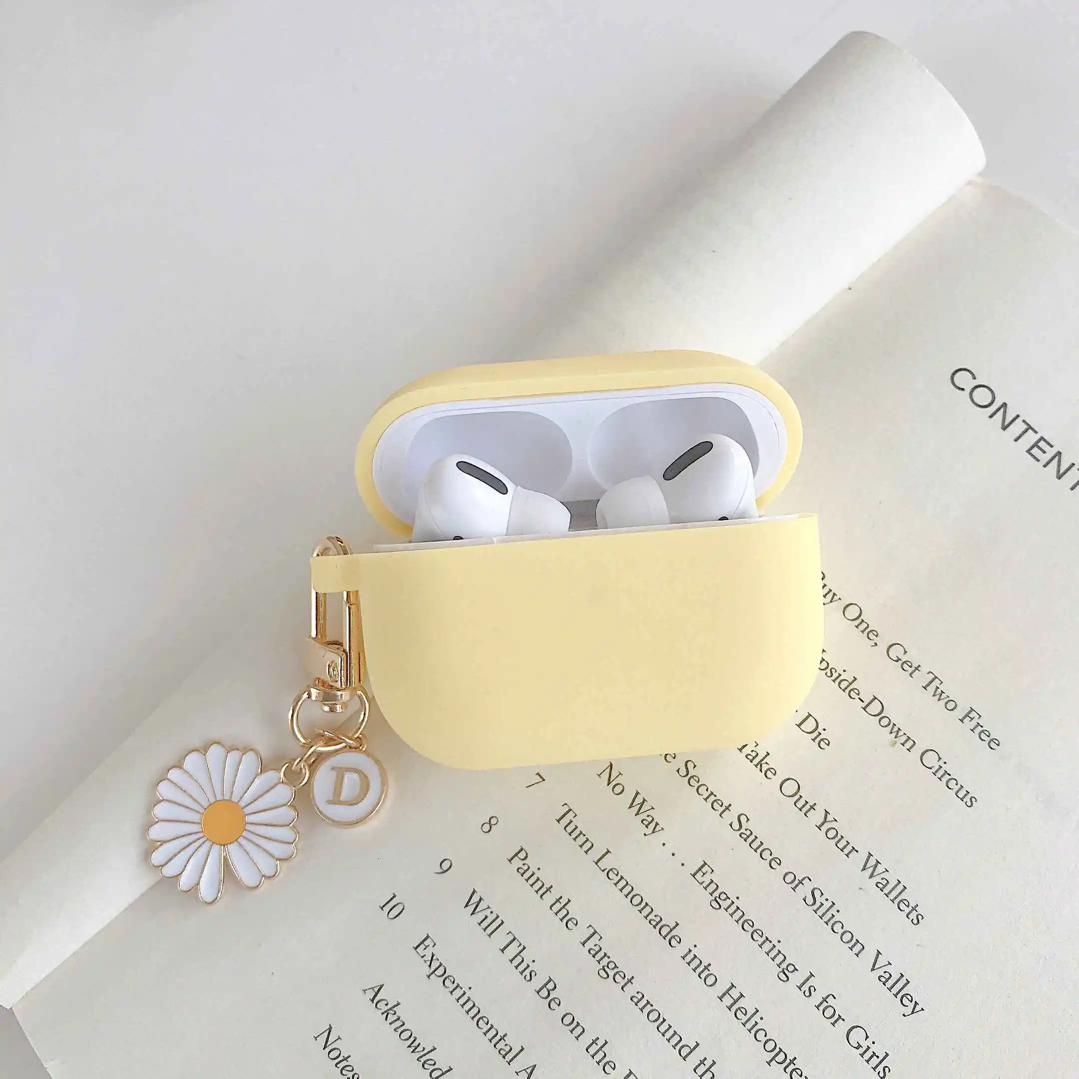 fundas For AirPods Pro Case Korean flower Cute Peach Pendant keyring headphone case For