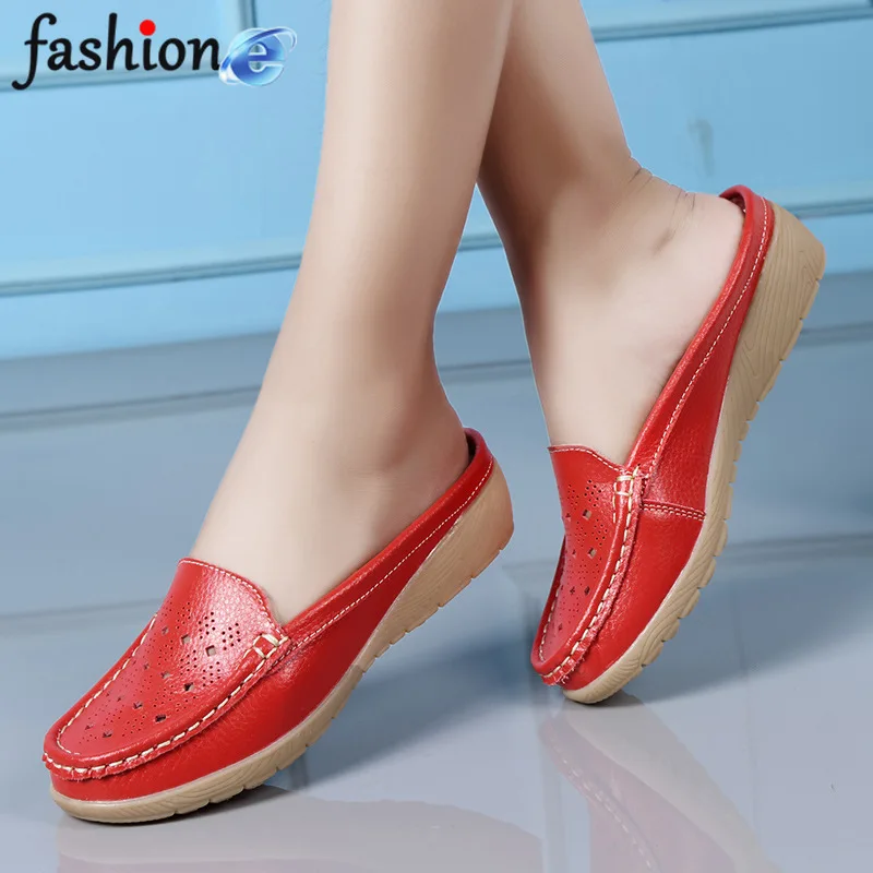 

Summer new women's shoes Korean version leather single heel breathable old mother's shoes hollow nurse's shoes half slippers