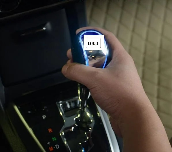 Подходит для TOYOTA 7 цветов Изменение активированного рычага переключения передач 5 6 скоростей логотип светодиодный ручка переключения передач прикуриватель зарядное устройство