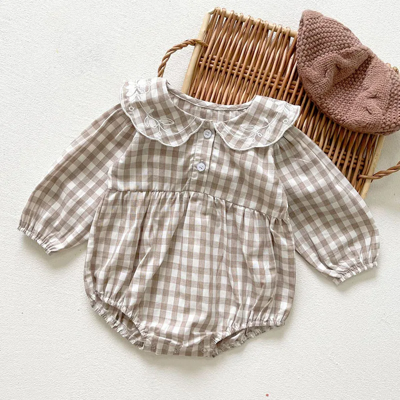 

Комбинезоны для маленьких девочек 0-3 лет, детские комбинезоны с длинным рукавом и вышивкой в клетку, Осенние комбинезоны для новорожденных девочек, одежда для новорожденных