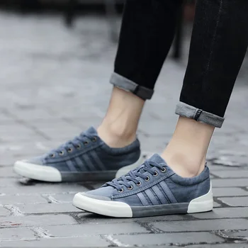 

2020 Fashion Solid Color Men Vulcanized Shoes Men's Canvas Shoes Lace-up White Casual Shoes Male Sneakers Zapatos De Hombres