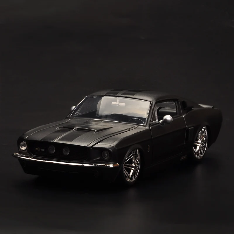 1:24 Форсаж модели автомобилей сплав литья под давлением высокий симулятор Dodge зарядное устройство металлическая игрушка Дети подарки на день рождения Коллекция литья под давлением - Цвет: Mustang GT 500