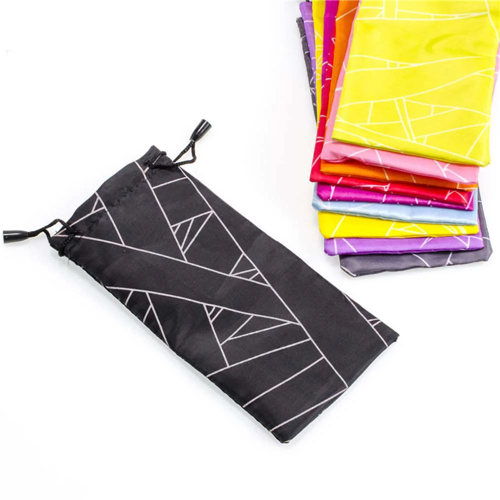 

1PC Soft Cloth Waterproof Sunglasses Bag Microfiber Dust Storage Pouch Glasses Carry Bag Portable Eyewear Case Container