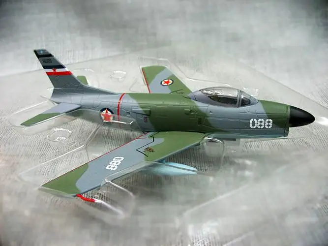 Falcon модели F-86 1/72 литая под давлением модель самолета