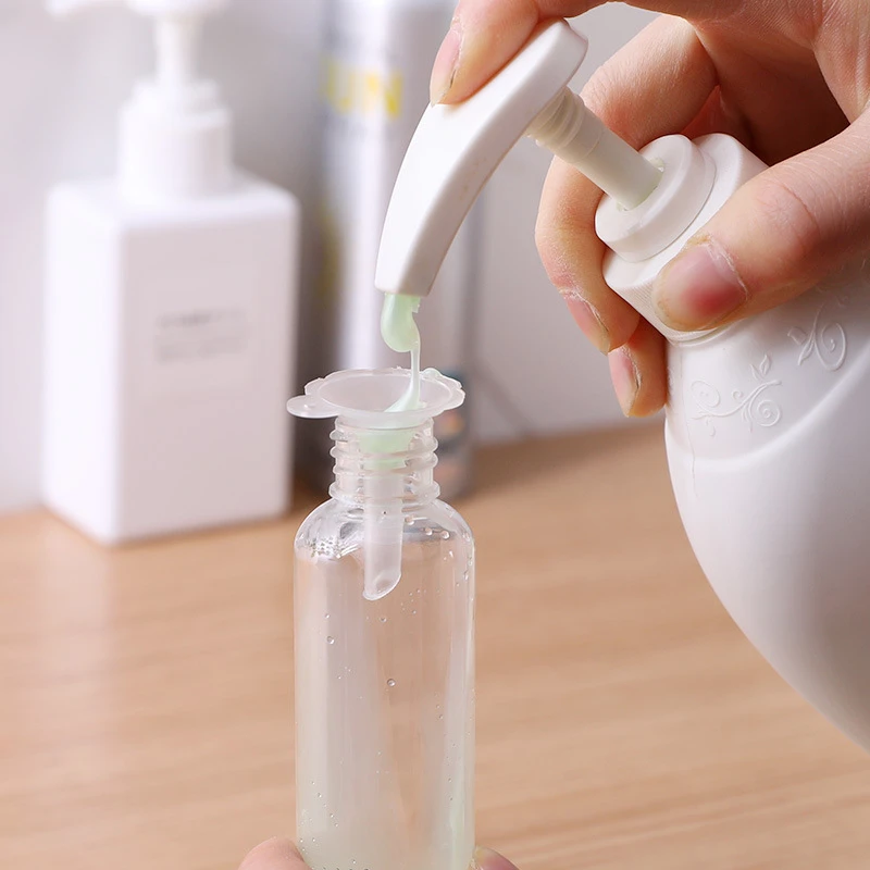 6Pc/Set Reusable Travel Mini Shampoo Makeup Bottles Set Cosmetics Bottles Plastic Pressing Spray Bottle