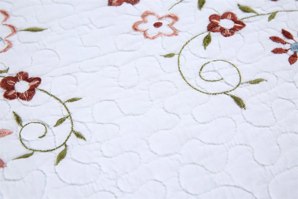 Free shipping 3pcs 100%cotton white embroidered patchwork quilt bedspread full queen size air condition bed cover H