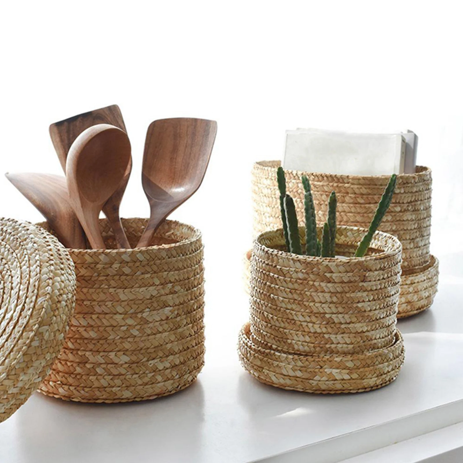 

2020 3Pcs Handmade Straw Woven Storage Basket With Lid Snack Organizer Storage Box Laundry Baskets Rattan Storage Flower Decor