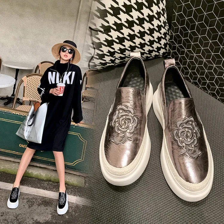 

Platform Shoes Women's Weave Full-grain Leather Thick Bottomed Loafers round-Toe Man-made Diamond Embroidered Flat Deep Mouth WO