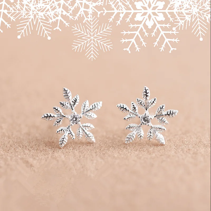 Трендовые серебряные серьги-гвоздики со снежинками 925 Рождественские аксессуары украшения Роскошные ювелирные изделия простой стильный подарок для женщин