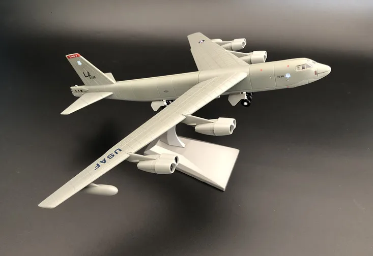 B52 военная модель бомбардировщика 1/200 новая литая металлическая статическая настольная Коллекция игрушек для детей