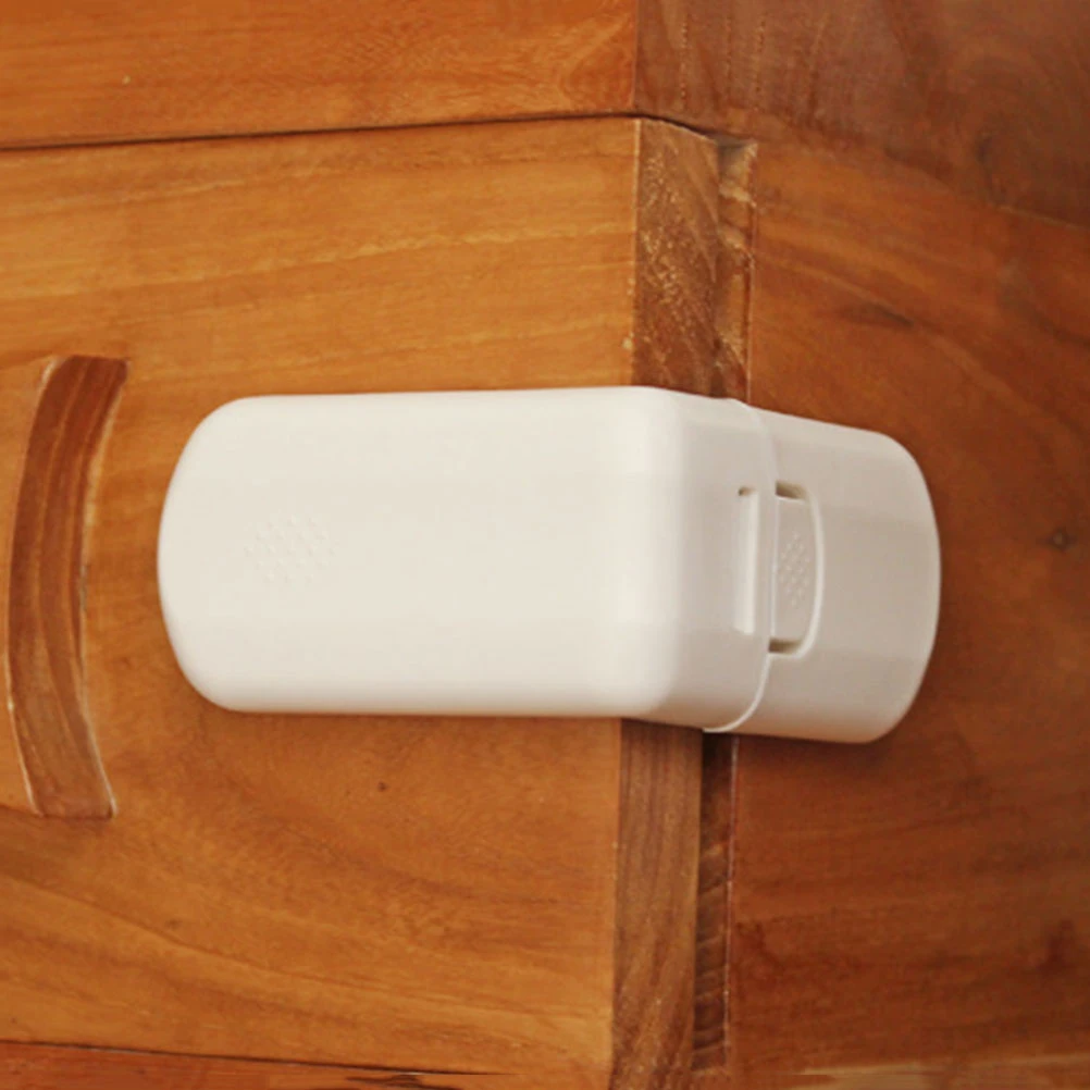 cabinet latches baby