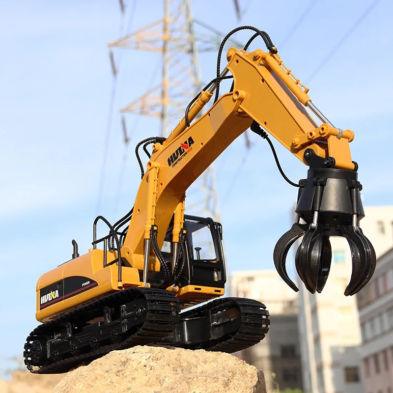 HUINA 571 2.4G RC Alloy Ball Grabber Truck 1/14 16CH RTR 680 Rotation Movable Stick Boom Claw LED Light Engineering Car Kids Toy 3