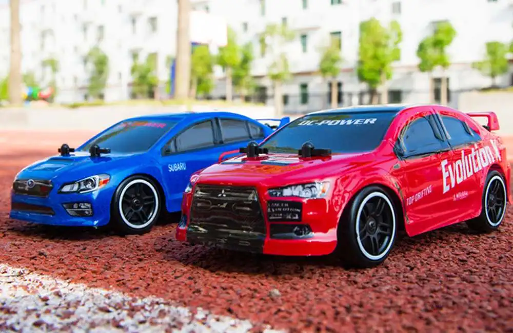 1/24 RC Автомобиль 2,4G 4WD Дрифт Мини RC автомобиль Высокая скорость 30 км/ч детские игрушки снаружи игрушки подарки для детей модель автомобиля