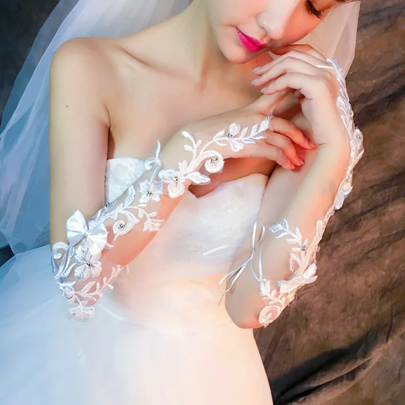 Новые кружевные перчатки с бусинами Свадебные белые длинные дизайнерские перчатки без пальцев Свадебные перчатки для невесты платье перчатки аксессуары