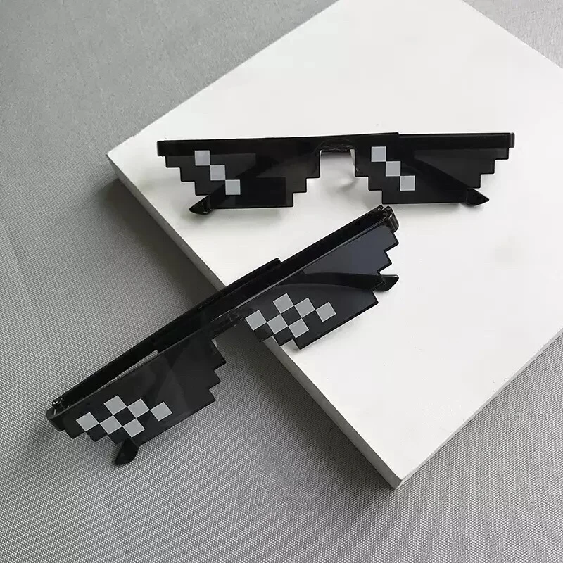 

New Arrival MineCrafted Sunglasses Kids cos play action Game Toys Minecrafter Square Glasses with EVA case gifts for children