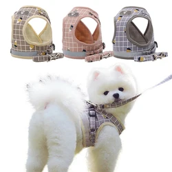 Harnais avec laisse pour chien et chat, gilet réglable, fournitures de marche, col à carreaux doux et respirant pour chiot, pour petits et grands chiens 