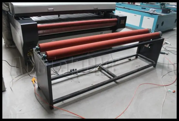 AccTek с CE co2 автоматическая подача cnc лазерная резка и гравировальный станок AKJ1626-2