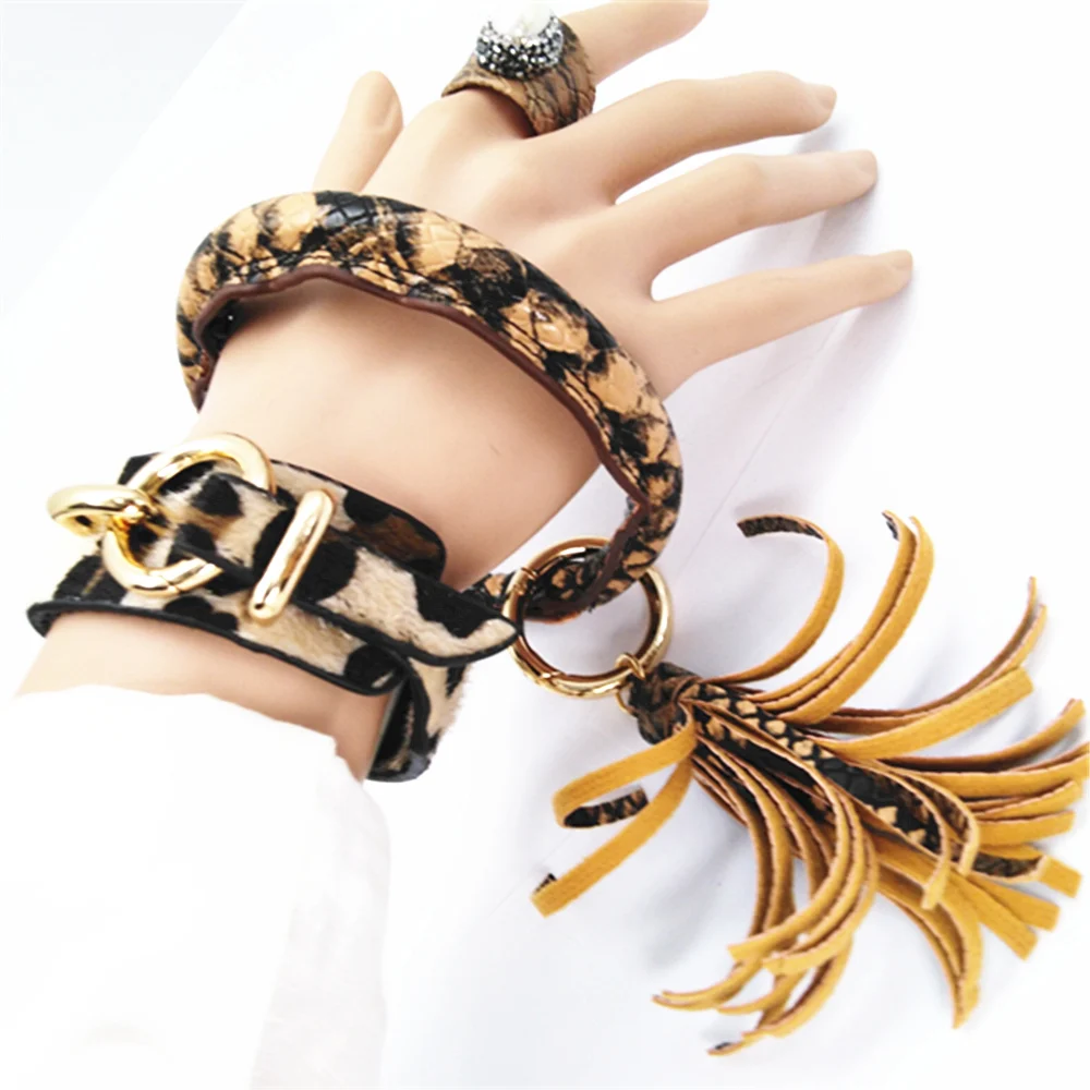 Luxury-Leopard-Bracelets-Big-Circle-Tassel-Pearl-Geometric-Trendy-Fashion-Leather-Bracelets-Women-Bangle-Female-Wedding