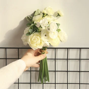 

Artificial Flowers Silk Ranunculus Floral Bouquet With Greenery Wedding Holding Flowers Home Office Decoration Sztuczne Kwiaty