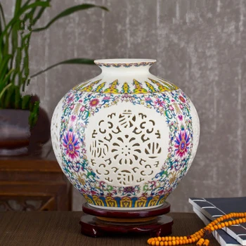 

Antique Jingdezhen Ceramic Vase Chinese Pierced Vase Wedding Gifts Home Handicraft Furnishing Traditional China Hollow Articles
