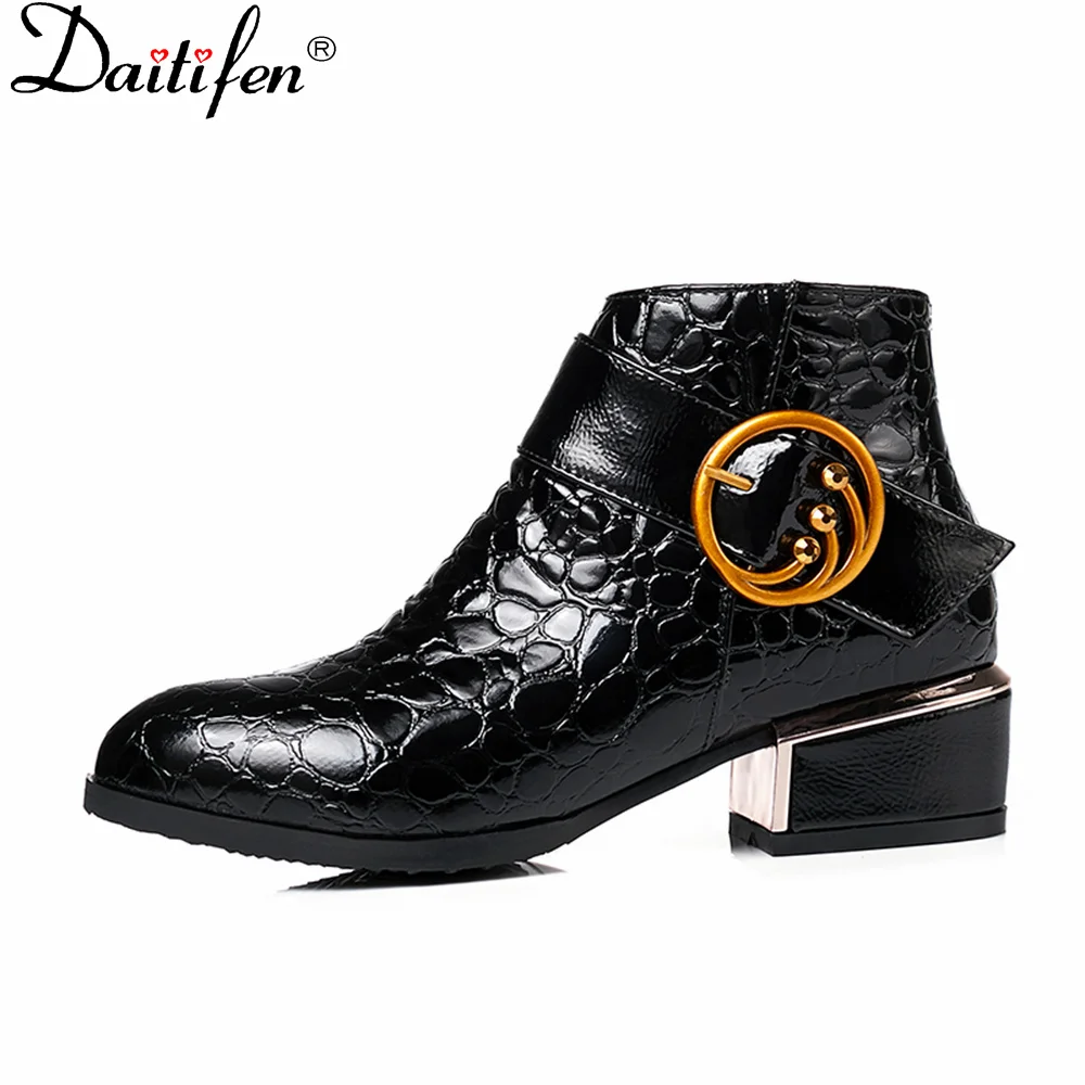 

Daitifen Women Concise Leisure Knight Boots With Belt Buckle Zipper Printed Square Heels Women Winter Ankle Boots With Fur