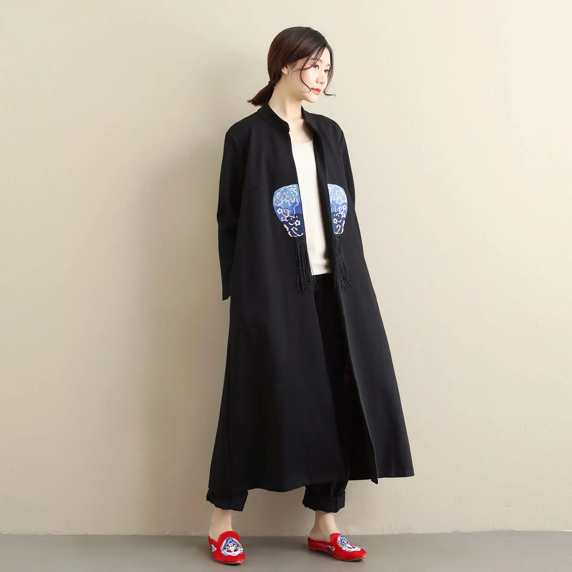 

2019 Autumn New Style Fan Women's Thick Cotton Embroidered Cardigan Tops Retro Literature And Art WOMEN'S Windbreaker