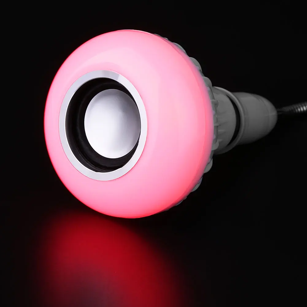 Беспроводной E27 Bluetooth 3,0 аудио динамик RGB цвет белая Лампа музыкальная лампа