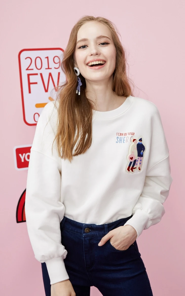 Vero Moda Женская Толстовка свободного кроя с вышитыми нашивками с заниженным плечом | 319333521