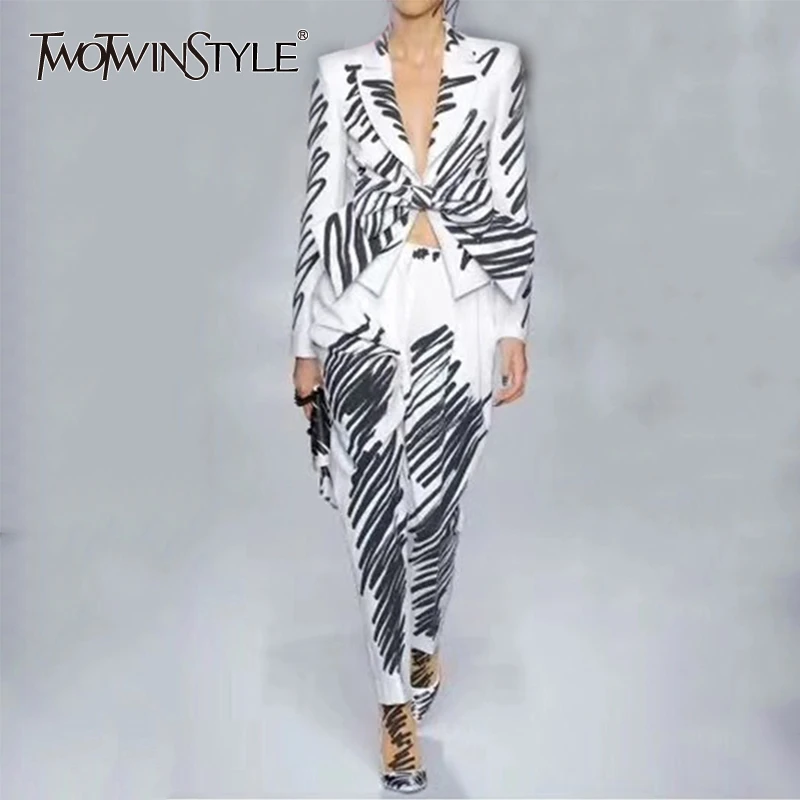 

TWOTWINSTYLE Striped Elegant Women's Suit Lapel Collar Long Sleeve Bow Blazer High Waist Pants Two Piece Set Female 2019 Tide