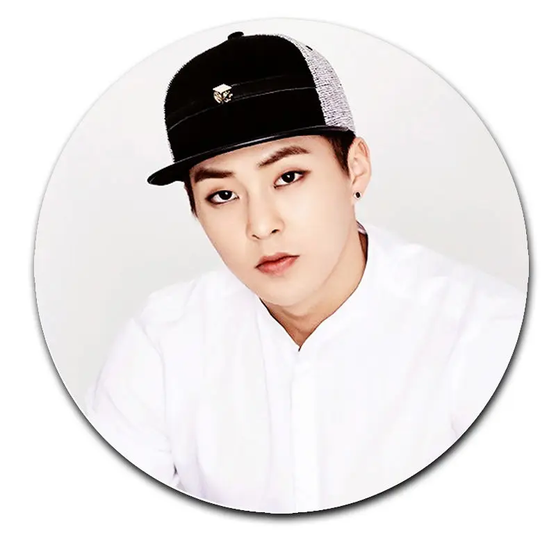 Kpop EXO значок Chanyeol Sehun Брошь булавка Рождественский подарок нагрудная булавка значок сувенир - Окраска металла: Xiumin 1