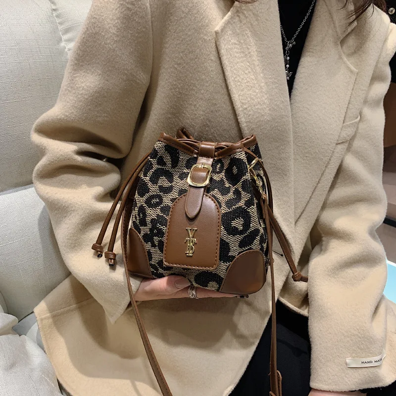 Women's Bag New Thousand Bird Lattice Bucket Bag Woolen Foreign Style Contrast Color Single Shoulder Messenger
